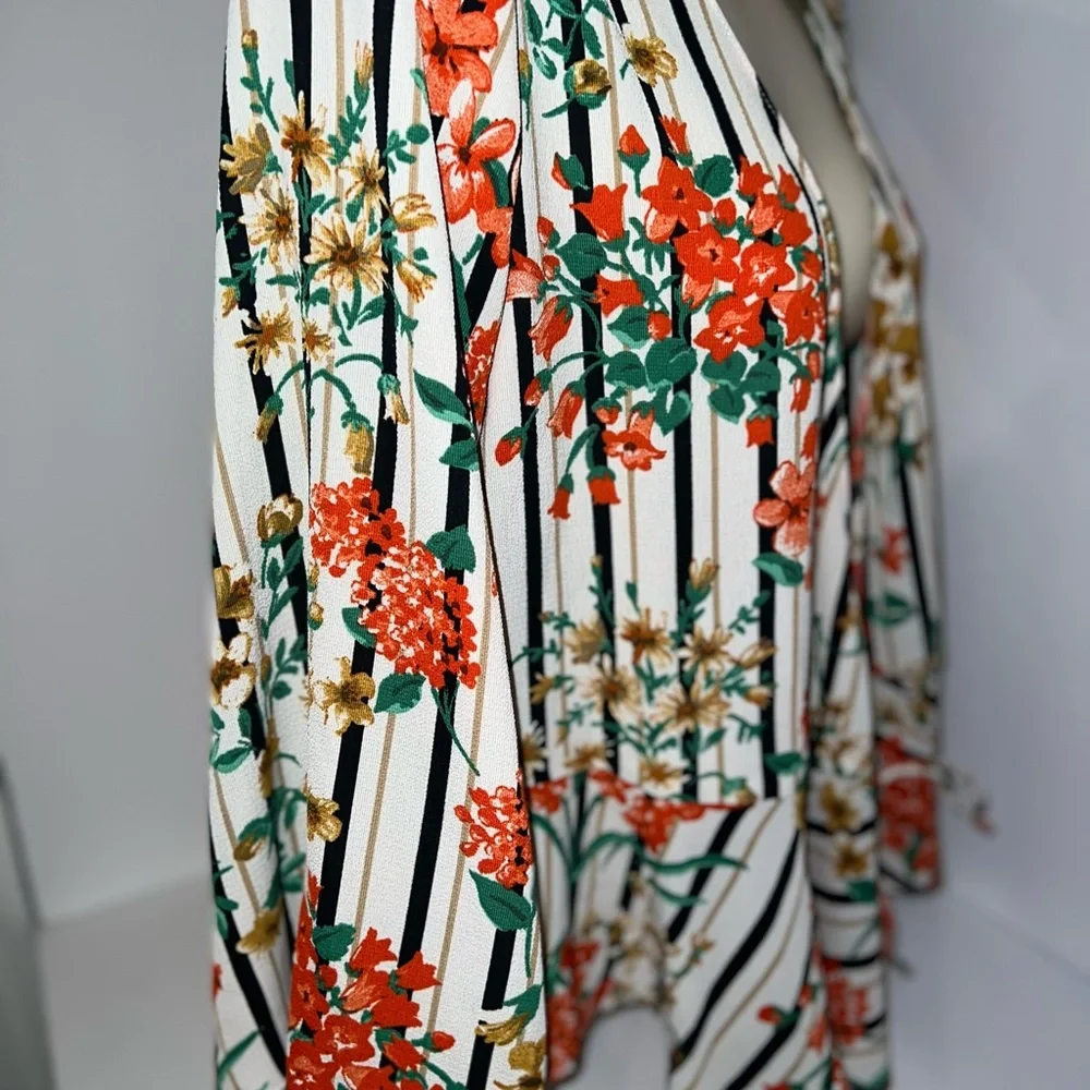 Zara Floral Striped Flowy Ruffled Tied Blouse - Picture 5 of 6